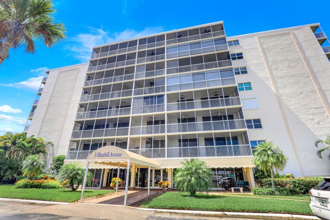 5 Bluebill Ave #810, Naples, FL 34108