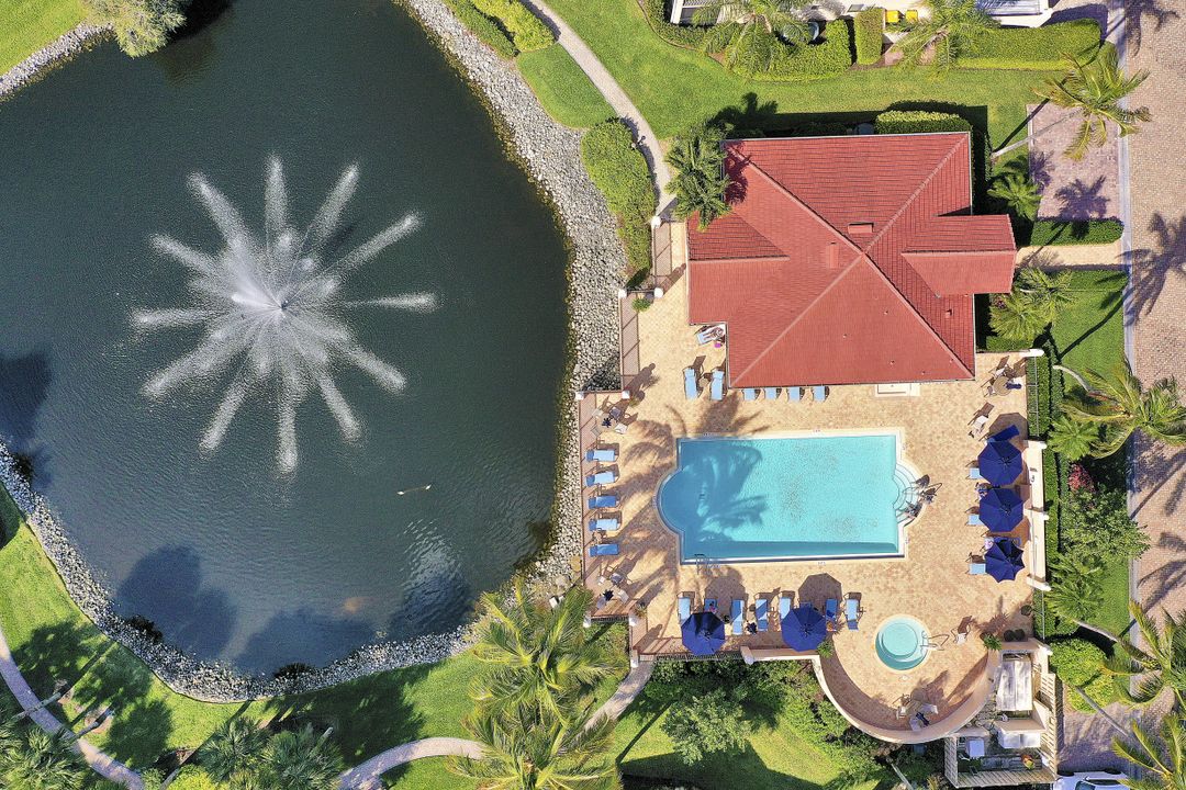 6510 Valen Way #B-302, Naples, FL 34108