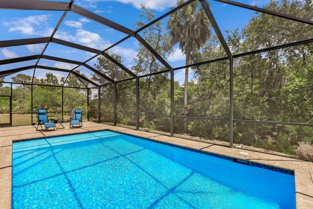 3101 Amadora Cir, Cape Coral, FL 33909