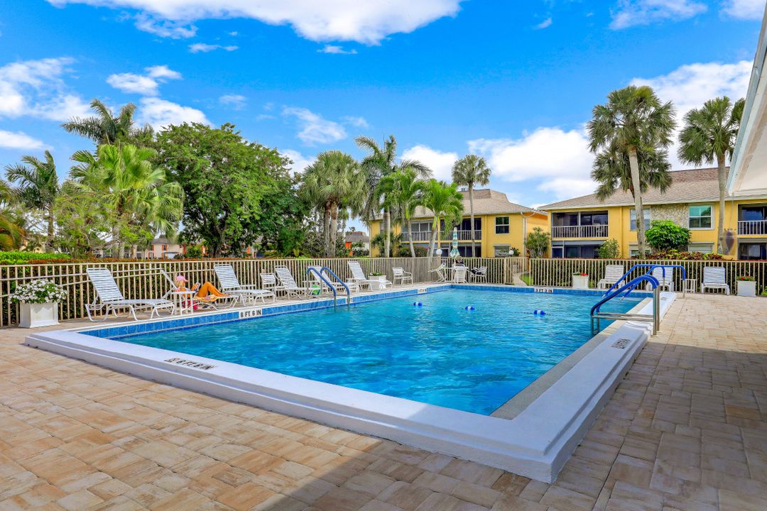 351 Charlemagne Blvd #A205, Naples, FL 34112