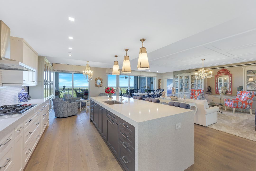 13915 Old Coast Rd #805, Naples, FL 34110