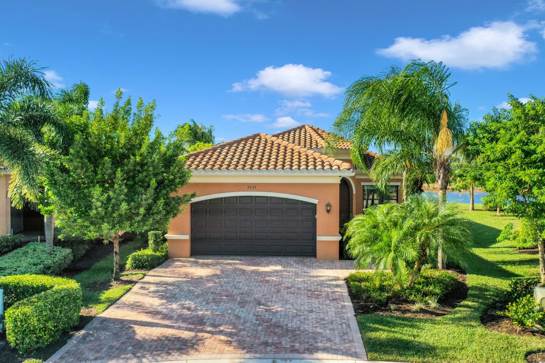 3533 Sungari Ct, Naples, FL 34119