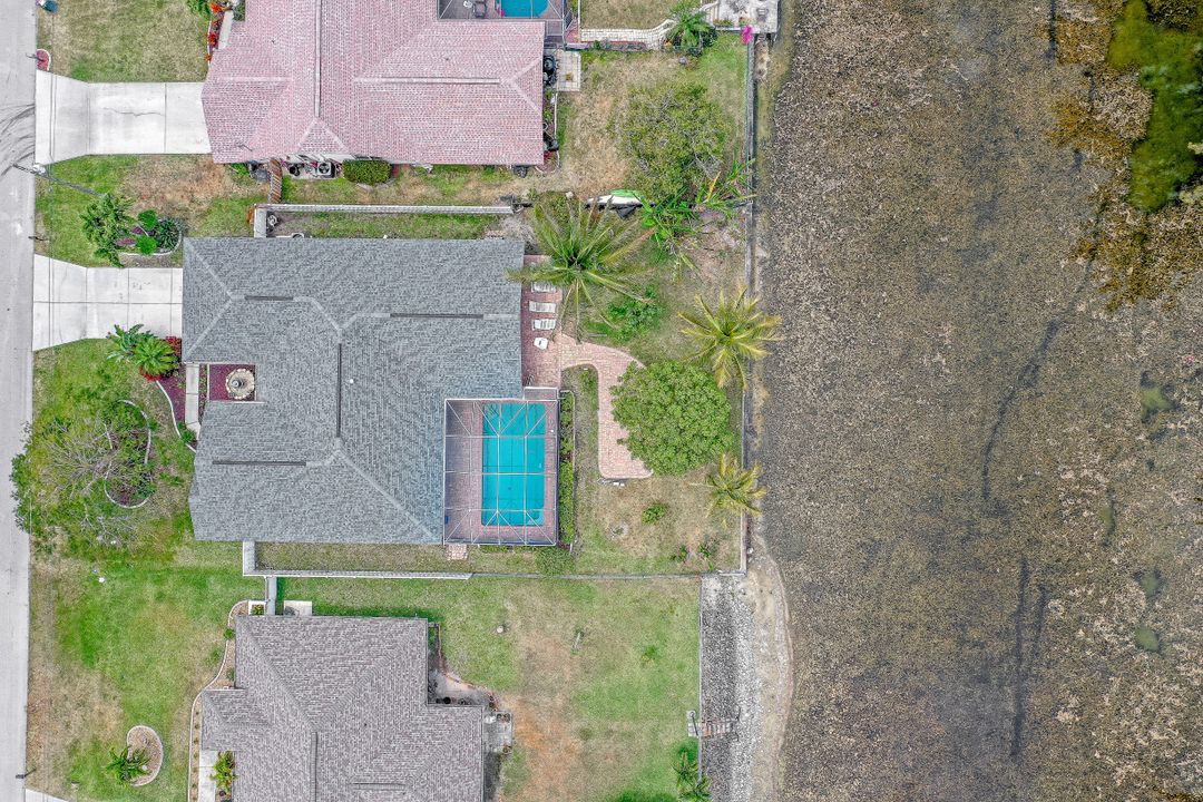 415 SE 17th St, Cape Coral, FL 33990