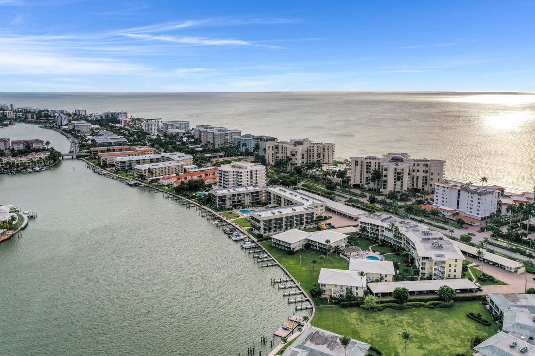 3300 Gulf Shore Blvd N #103, Naples, FL 34103