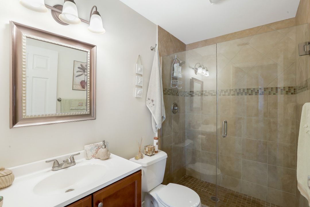 668 93rd Ave N, Naples, FL 34108