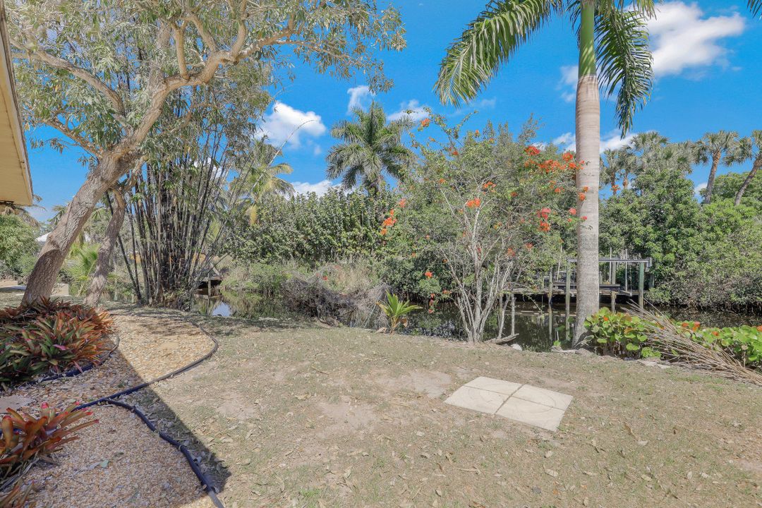 9820 Montana Ct, Bonita Springs, FL 34135