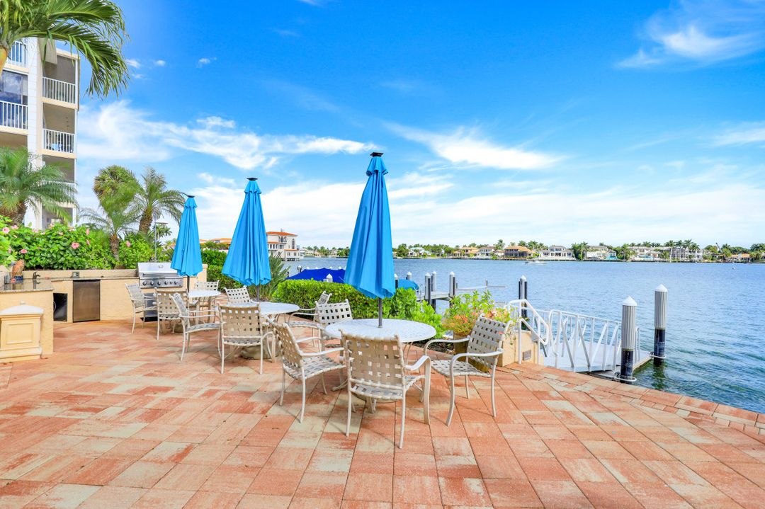 3450 Gulf Shore Blvd N #313, Naples, FL 34103