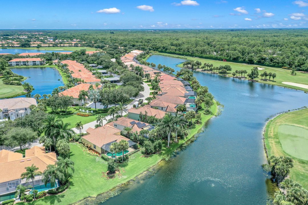 9224 Spring Run Blvd, Bonita Springs, FL 34135