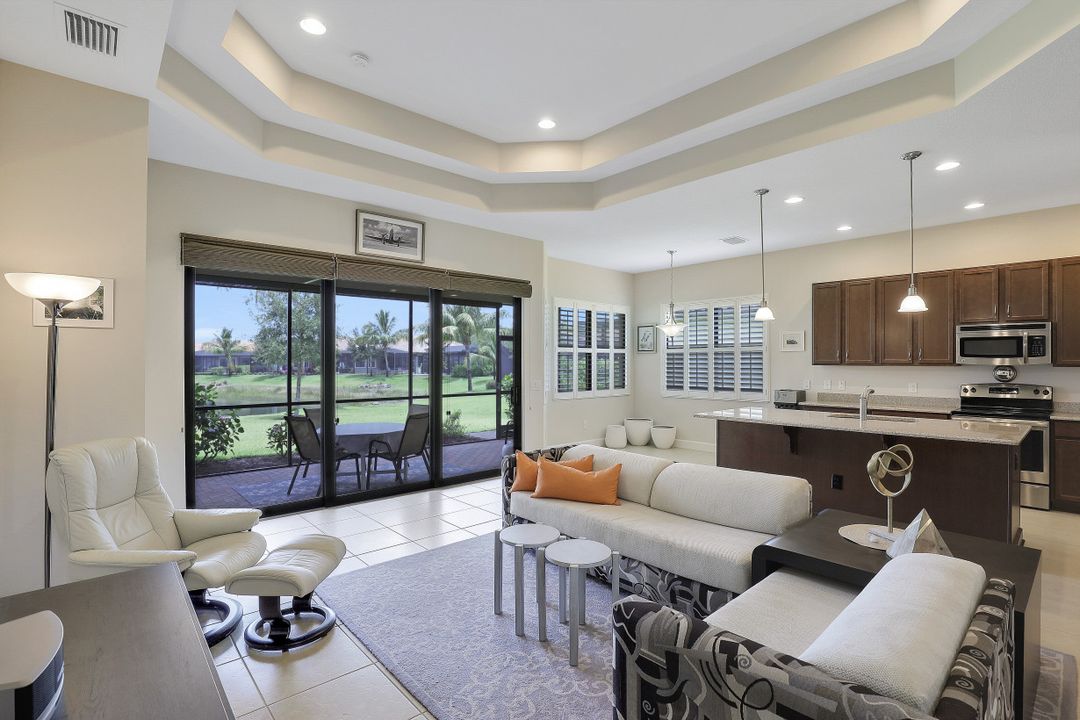 9220 Isla Bella Cir, Bonita Springs, FL 34135