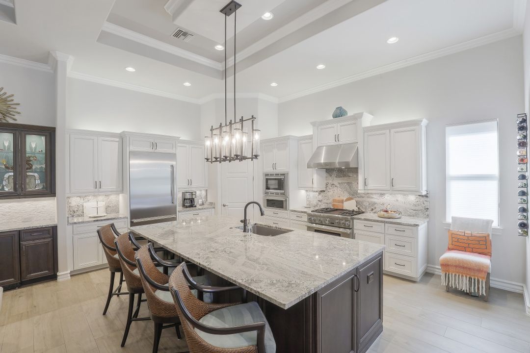 17490 Via Navona Way, Miromar Lakes, FL 33913