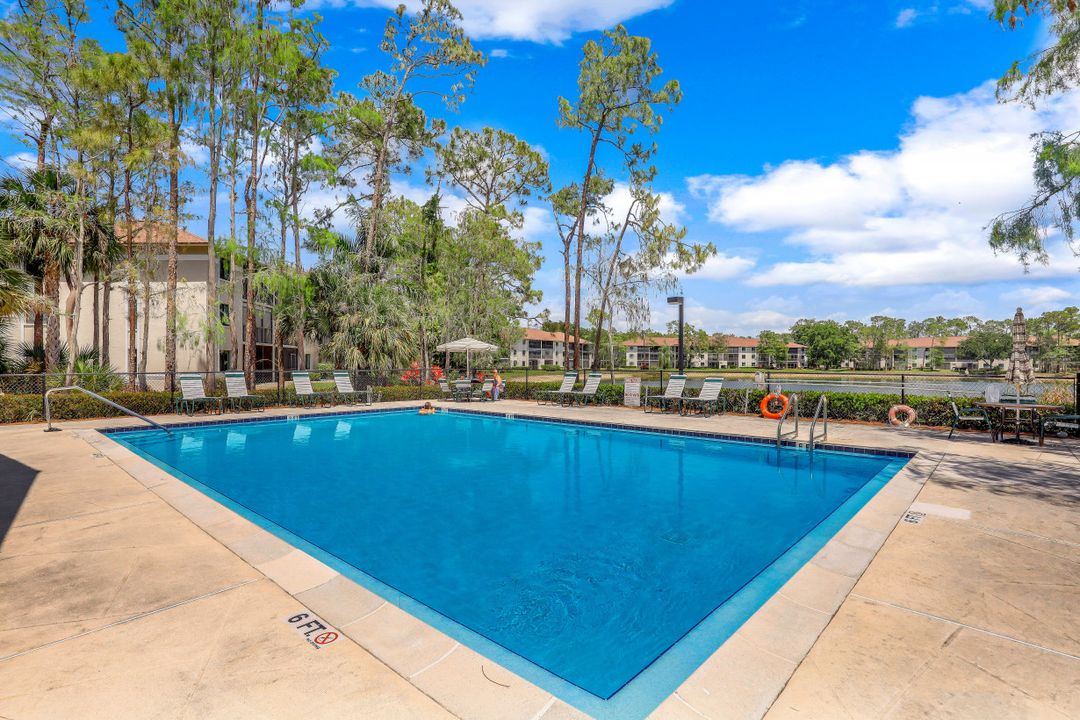 5716 Deauville Cir, Naples, FL 34112