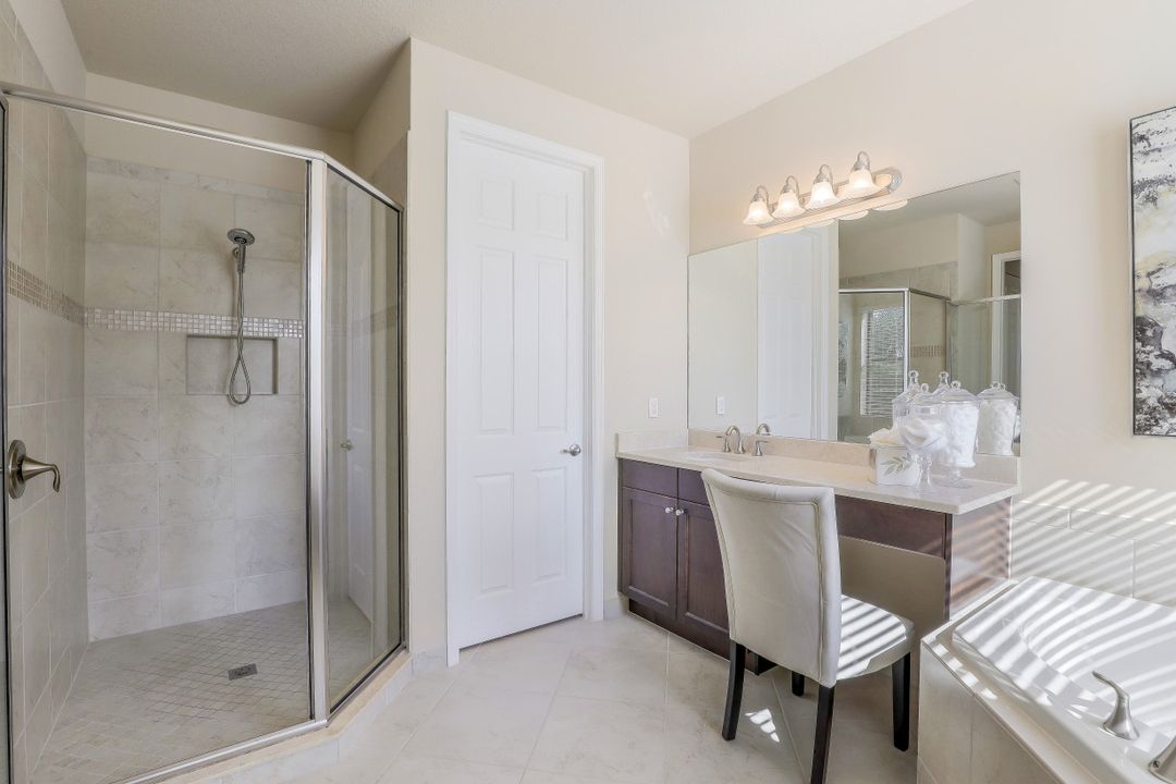 11542 Meadowrun Cir, Fort Myers, FL 33913