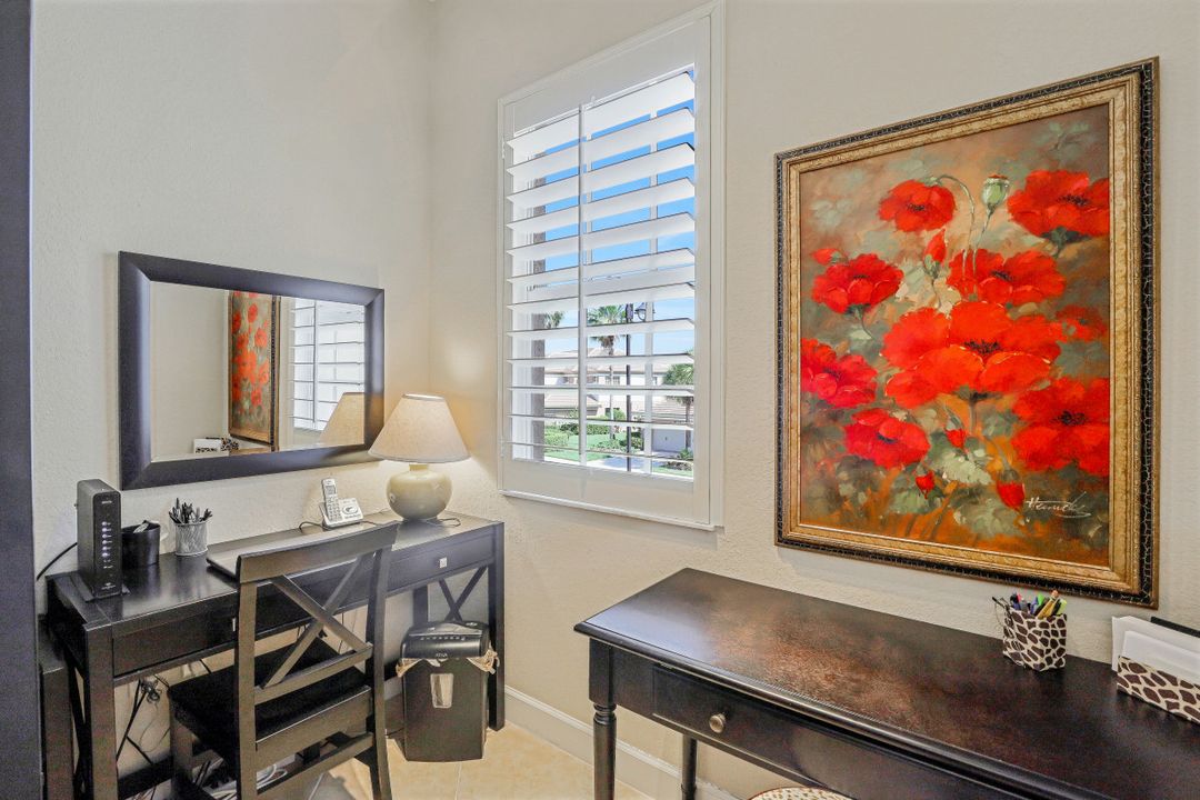 9201 Quartz Ln #202, Naples, FL 34120