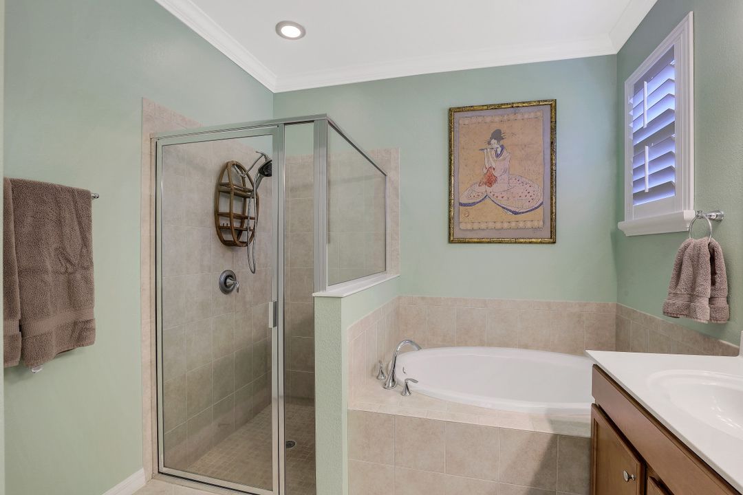 3639 Treasure Cove Cir, Naples, FL 34114