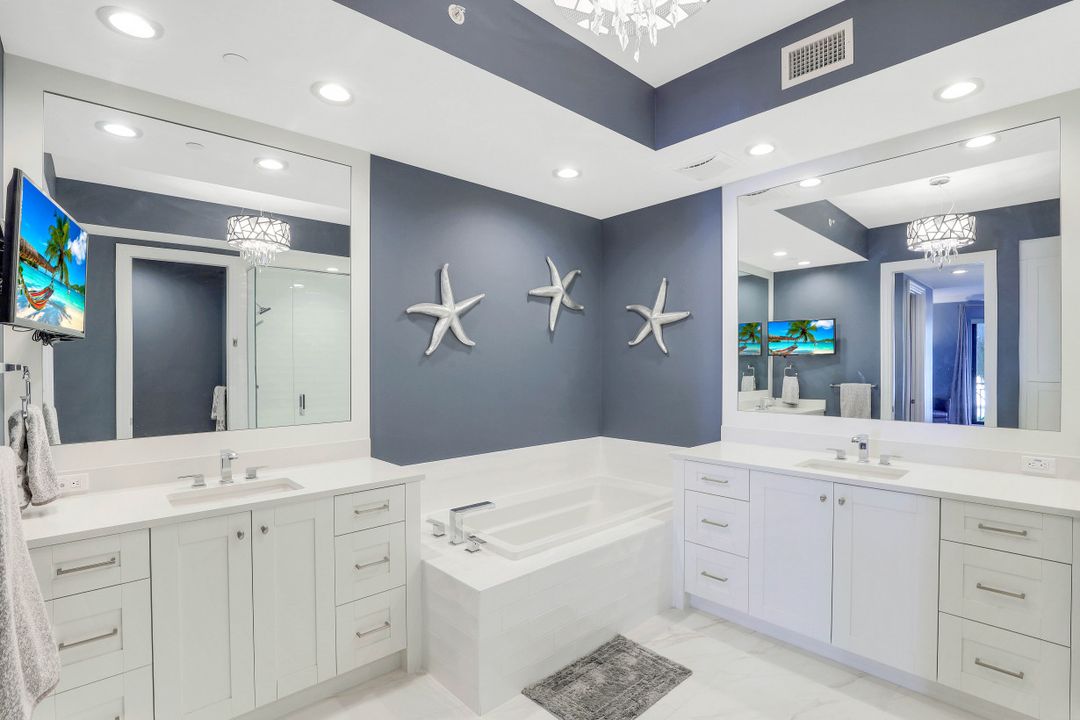 1135 3rd Ave S #107, Naples, FL 34102