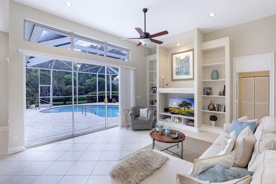 5910 Sonoma Ct, Naples, FL 34119