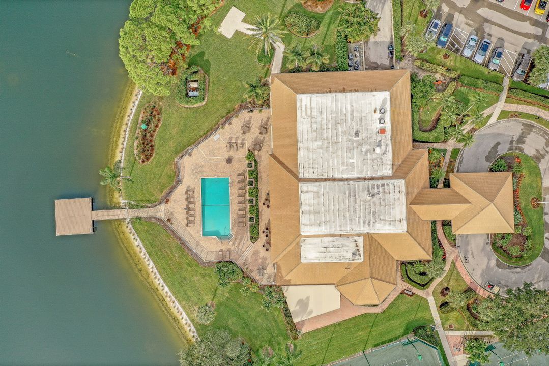 10801 Longshore Way E, Naples, FL 34119