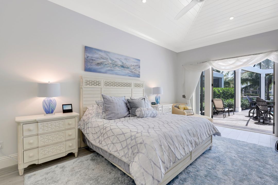 17413 Via Lugano Ct, Miromar Lakes, FL 33913