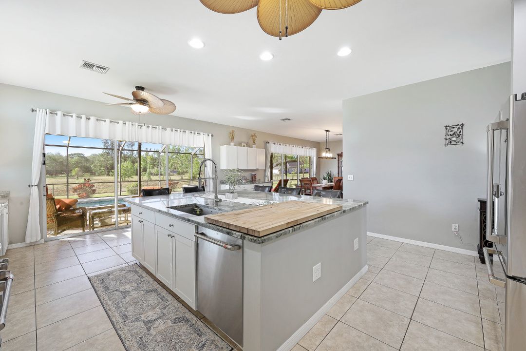 18251 Lynn Rd, North Fort Myers, FL 33917