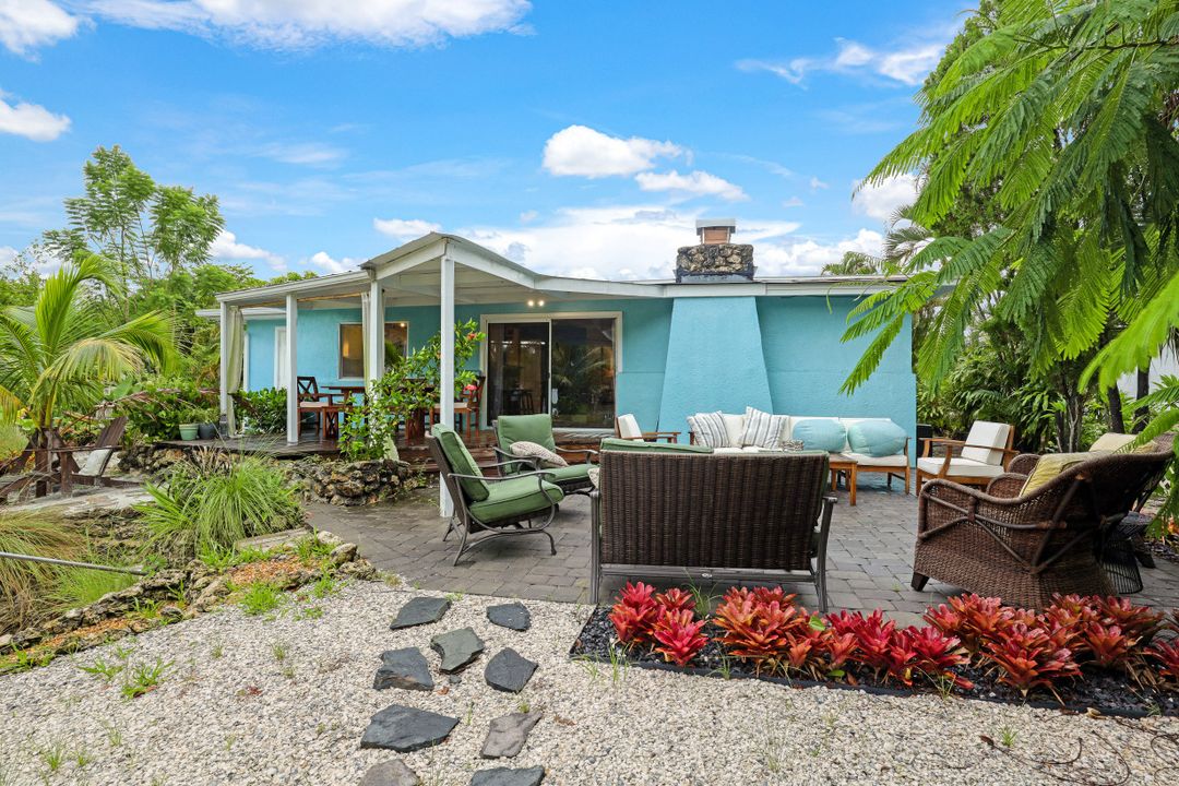 66 River Ct, Naples, FL 34110