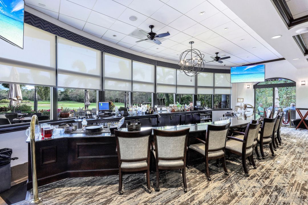 8755 Naples Heritage Dr, Naples, FL 34112