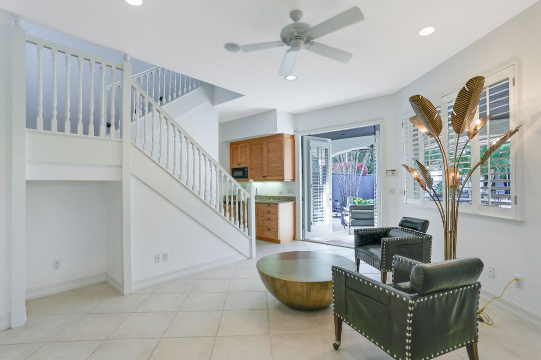 1108 Grand Isle Dr, Naples, FL 34108