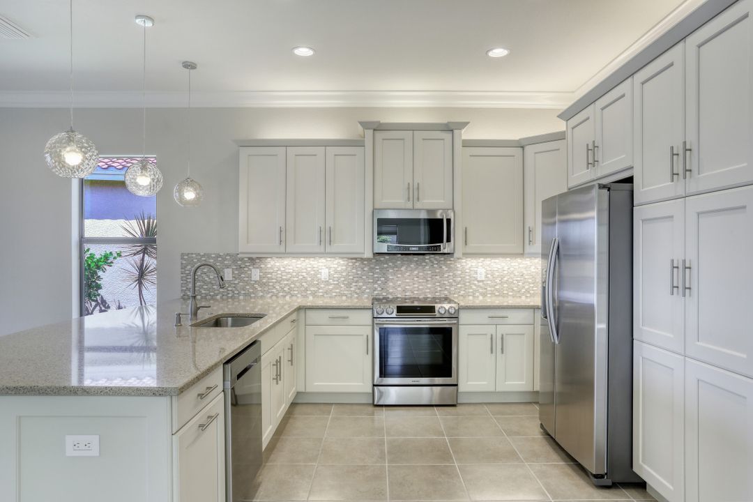 11571 Meadowrun Cir, Fort Myers, FL 33913