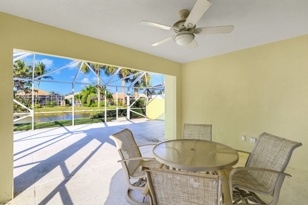 8113 Xenia Ln, Naples, FL 34114