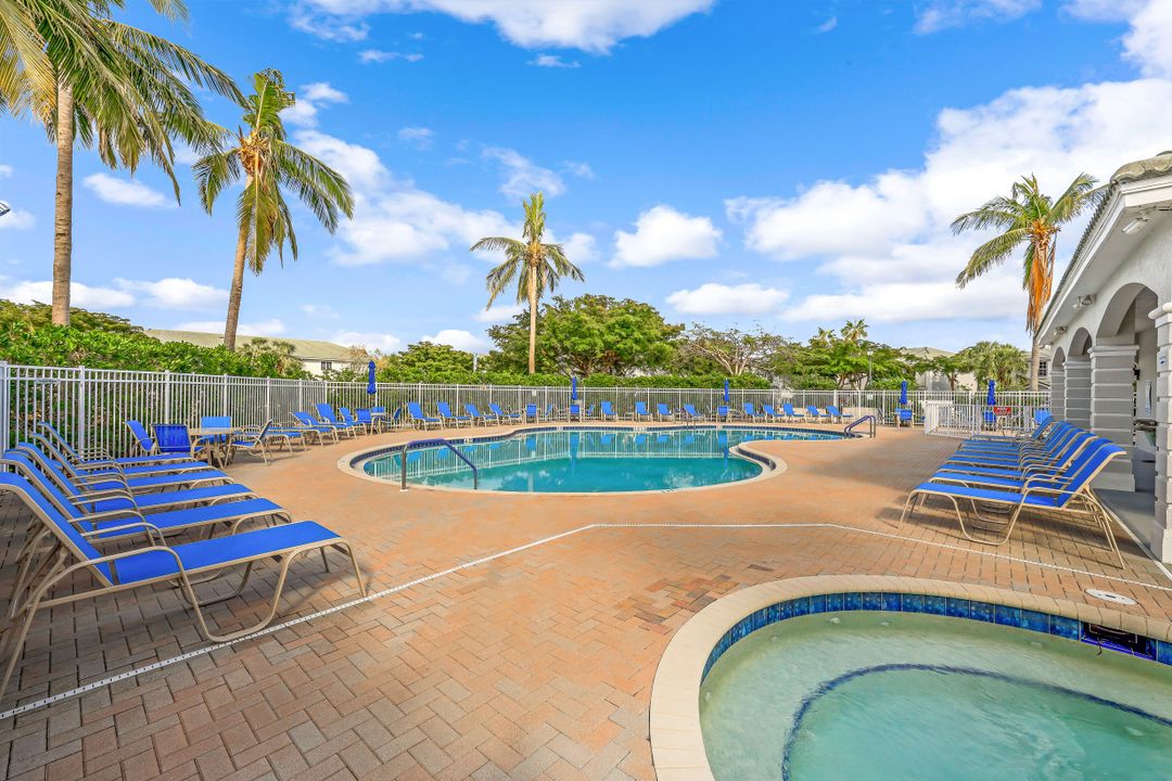 8200 Pacific Beach Dr, Fort Myers, FL 33966