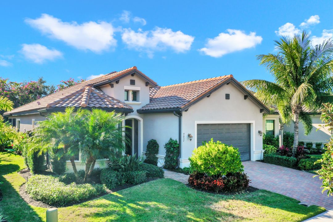9037 Isla Bella Cir, Bonita Springs, FL 34135