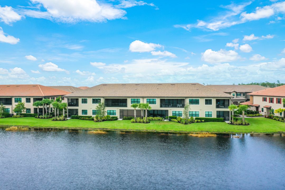 9641 Montelanico Loop #204, Naples, FL 34119
