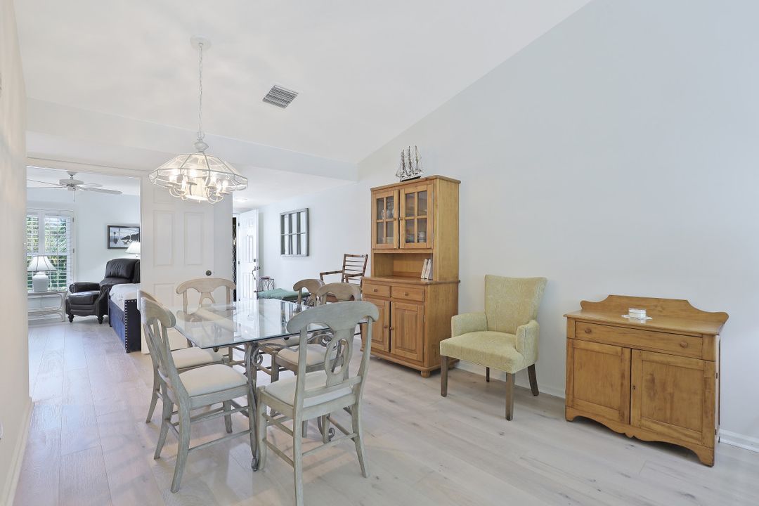 5895 Chanteclair Dr #122, Naples, FL 34108