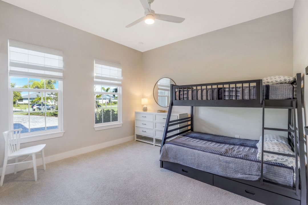 3224 Cotuit Ln, Naples, FL 34114