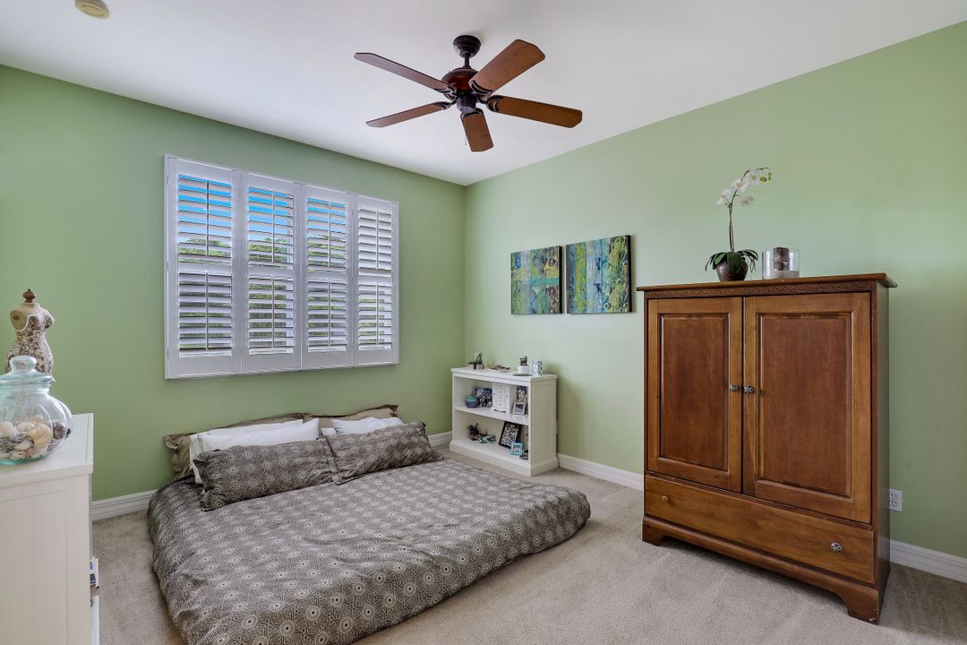 1857 Senegal Date Dr, Naples, FL 34119