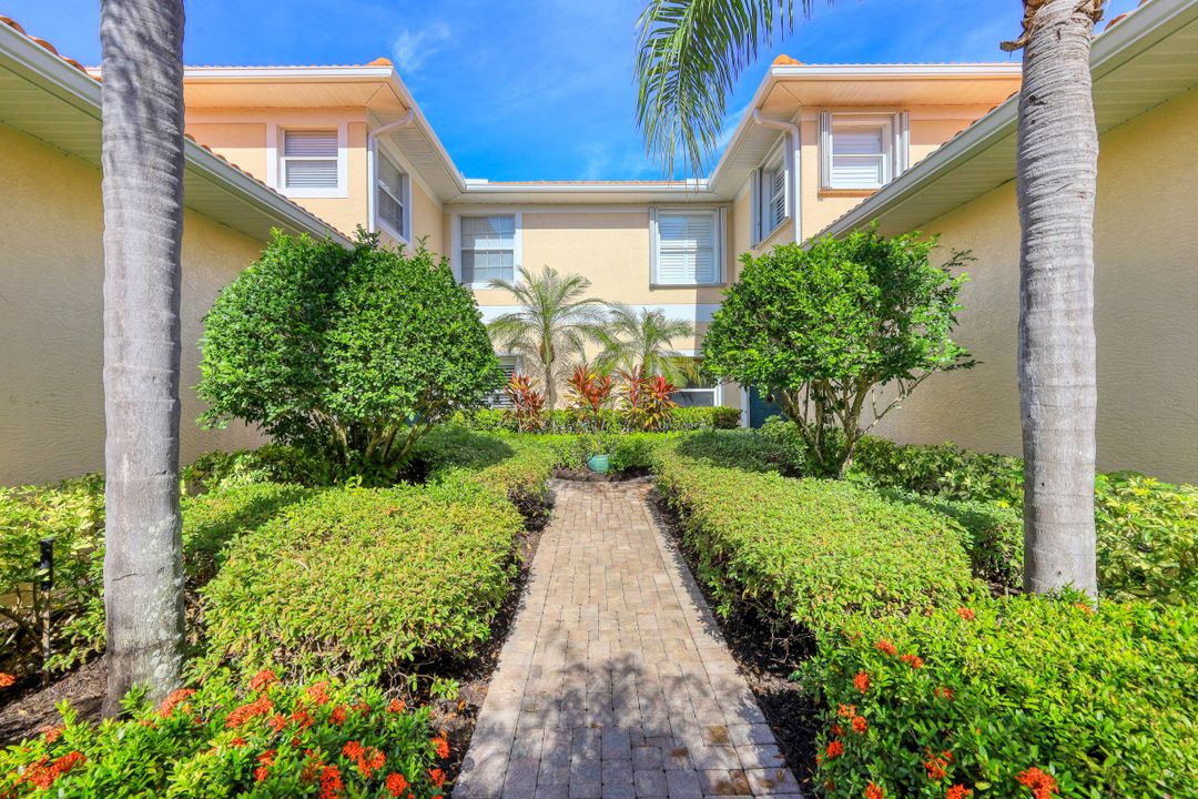 5245 Birmingham Dr #102, Naples, FL 34110