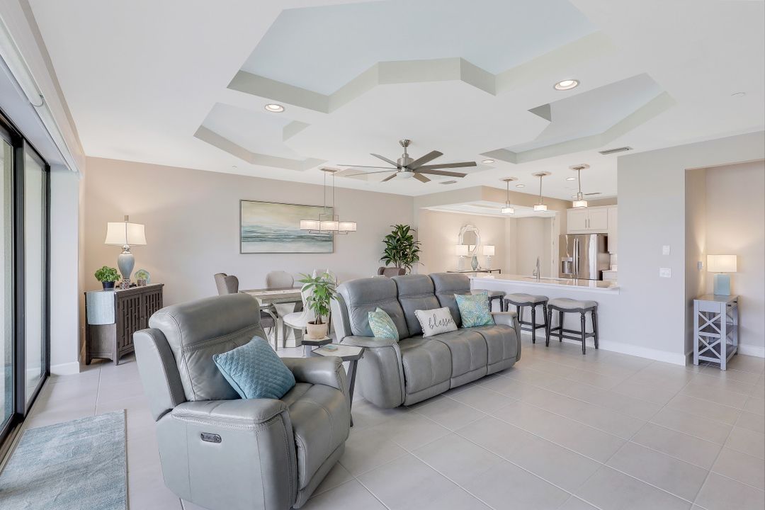 9650 Montelanico Loop #102, Naples, FL 34119