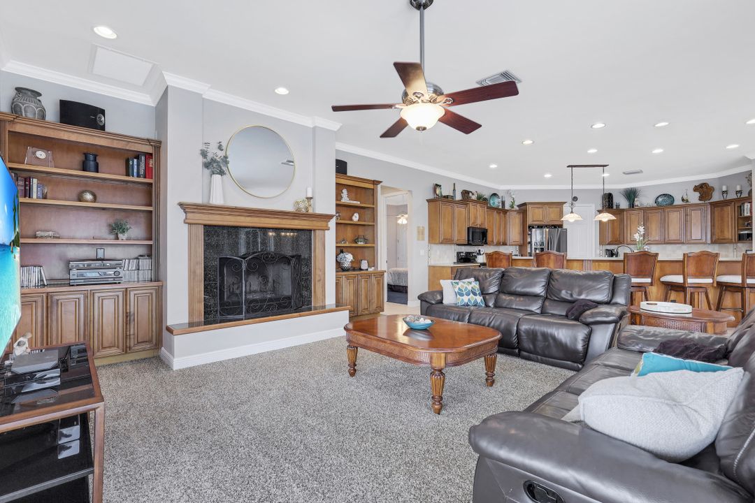 411 SW 49th Ln, Cape Coral, FL 33914