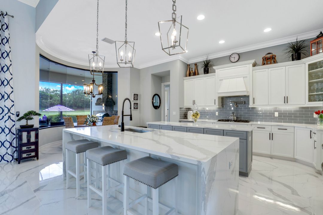 9559 Via Lago Way, Fort Myers, FL 33912