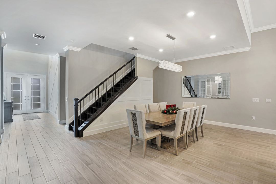 19617 Waterman Ct, Miromar Lakes, FL 33913