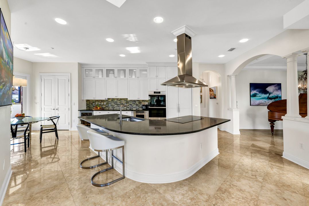 16653 Toscana Cir #701, Naples, FL 34110