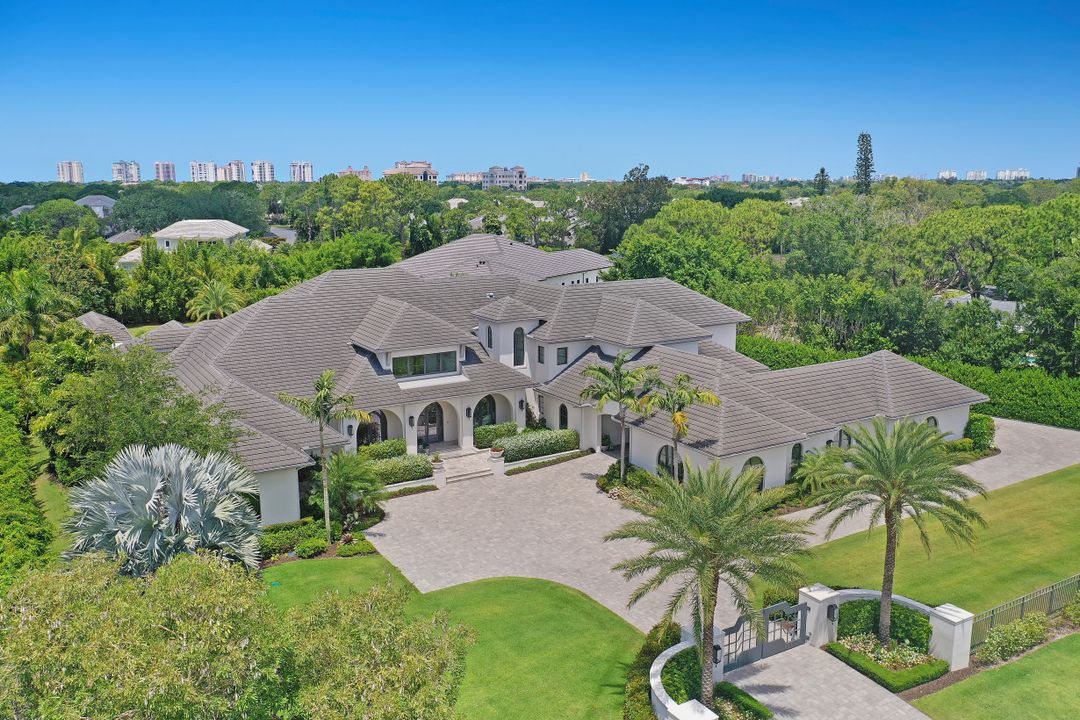 705 Myrtle Rd, Naples, FL 34108