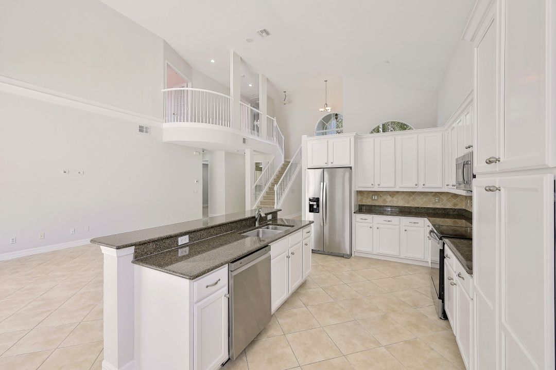 2366 Butterfly Palm Dr, Naples, FL 34119