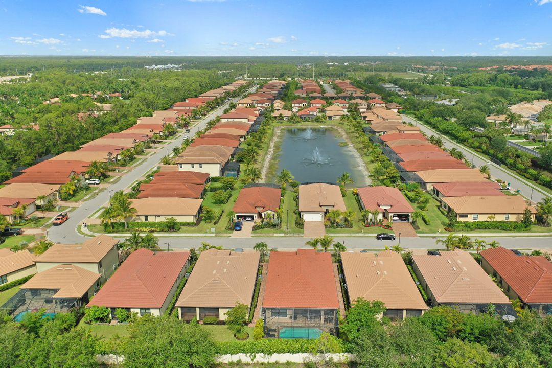 14482 Tuscany Pointe Trail, Naples, FL 34120