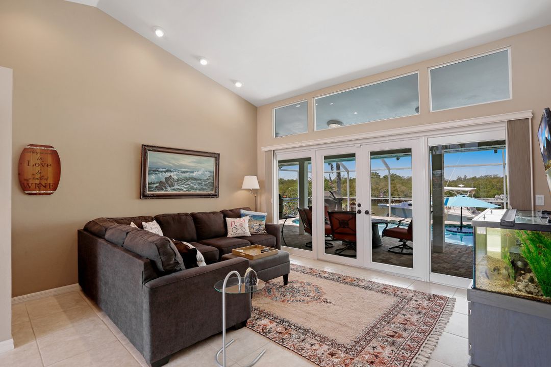 1020 NW 43rd Ave, Cape Coral, FL 33993