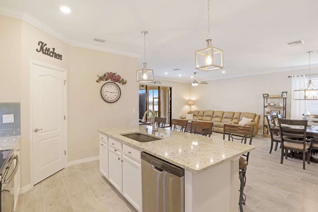 19813 Bittersweet Ln, Estero, FL 33928