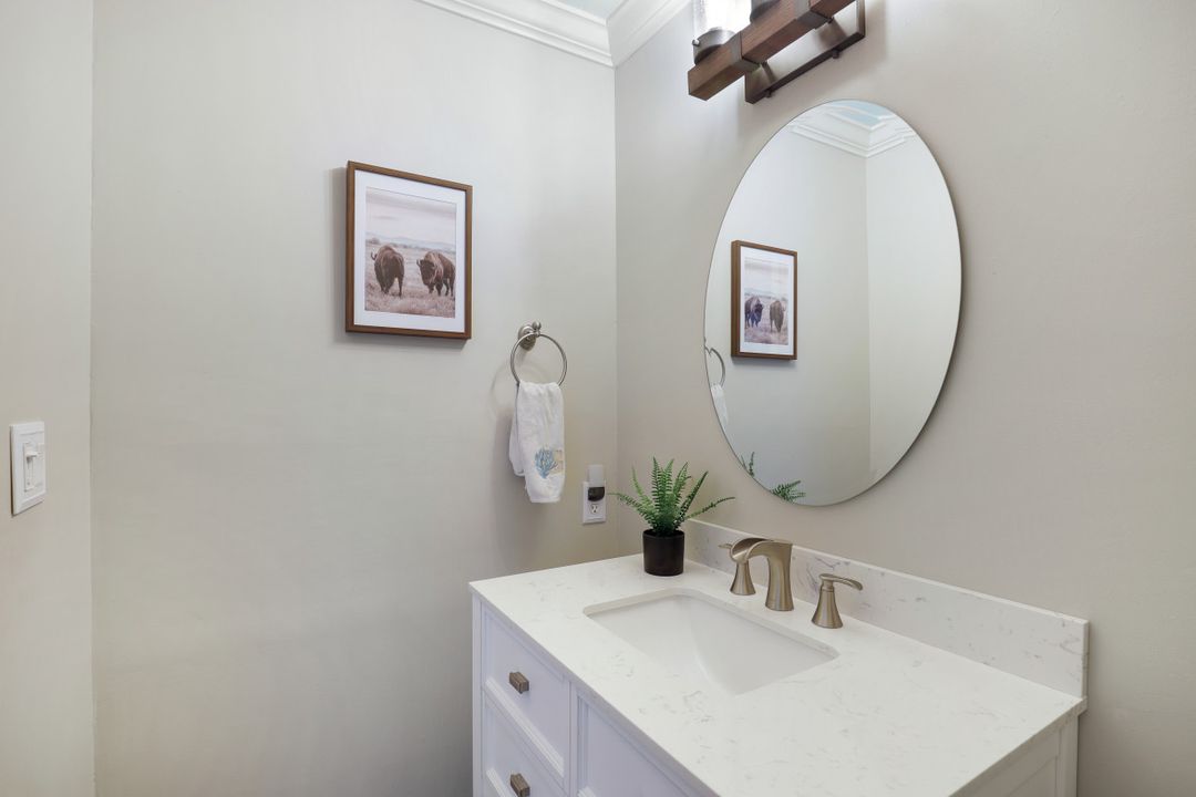 25251 Bay Cedar Dr, Bonita Springs, FL 34134