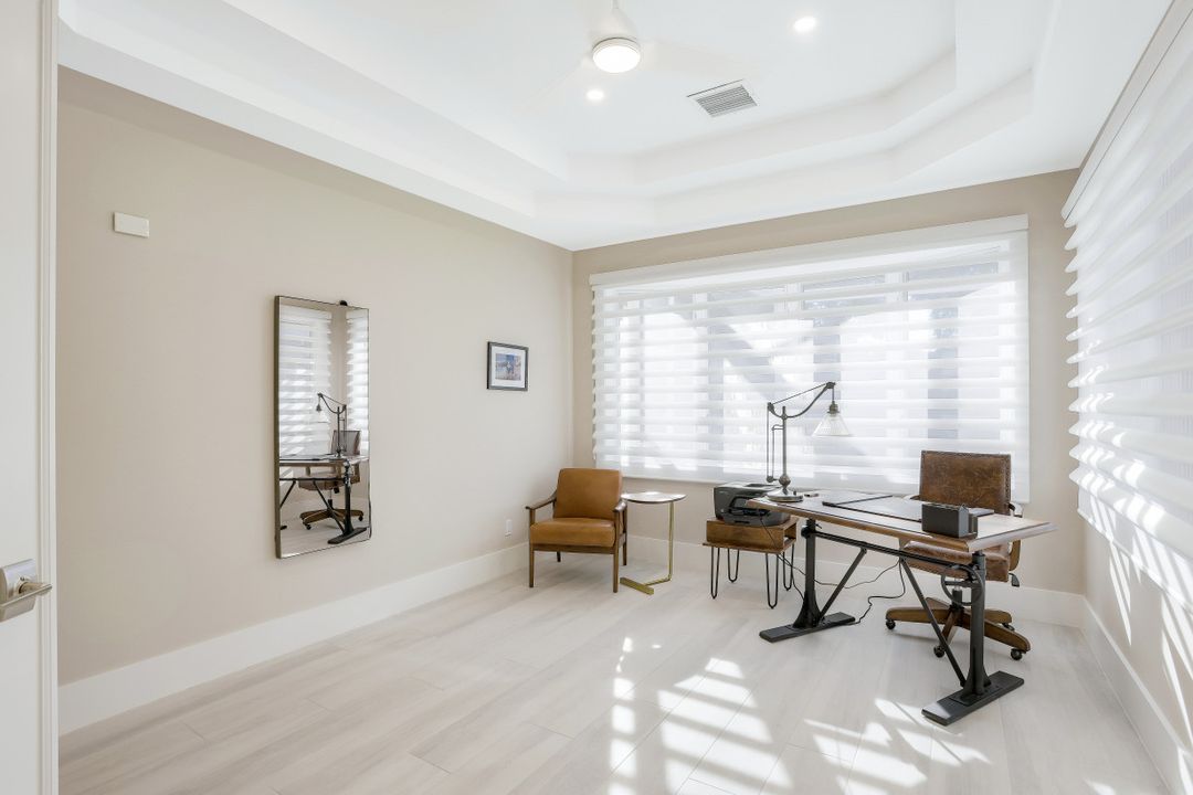 3371 Creekview Dr, Bonita Springs, FL 34134