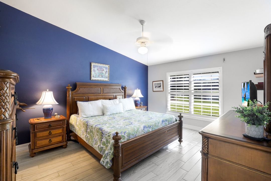 268 Melrose Pl, Naples, FL 34104