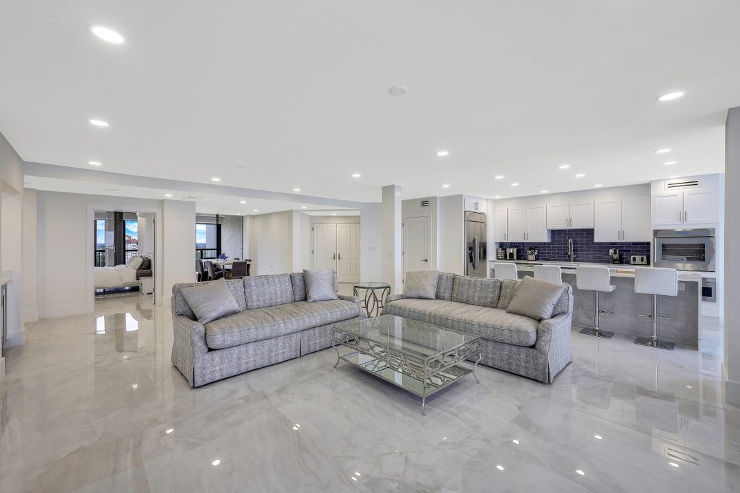 8171 Bay Colony Dr #1602, Naples, FL 34108