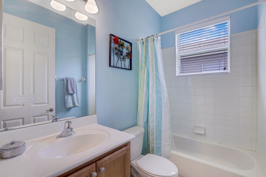 10157 Silver Maple Ct, Fort Myers, FL 33913